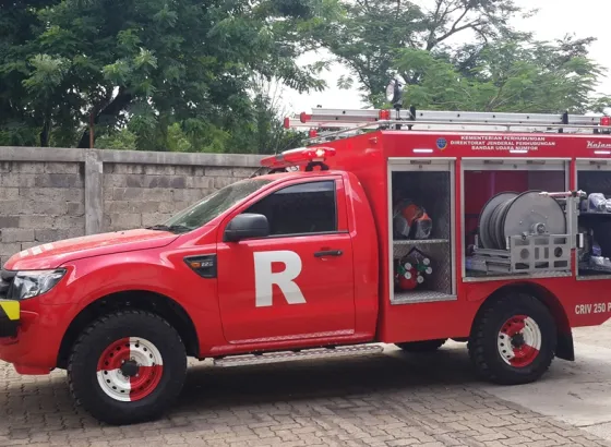 AIRPORT CRASH TENDER RAVIN INTERVENTION VEHICLE TYPE IV 3 20141226_123256